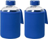 2x Stuks glazen waterfles/drinkfles met blauwe softshell bescherm hoes 600 ml - Sportfles - Bidon