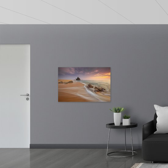 Poster Glanzend – Zee met Rotsen bij Pastelkleurige Lucht - 105x70 cm Foto op Posterpapier met Glanzende Afwerking
