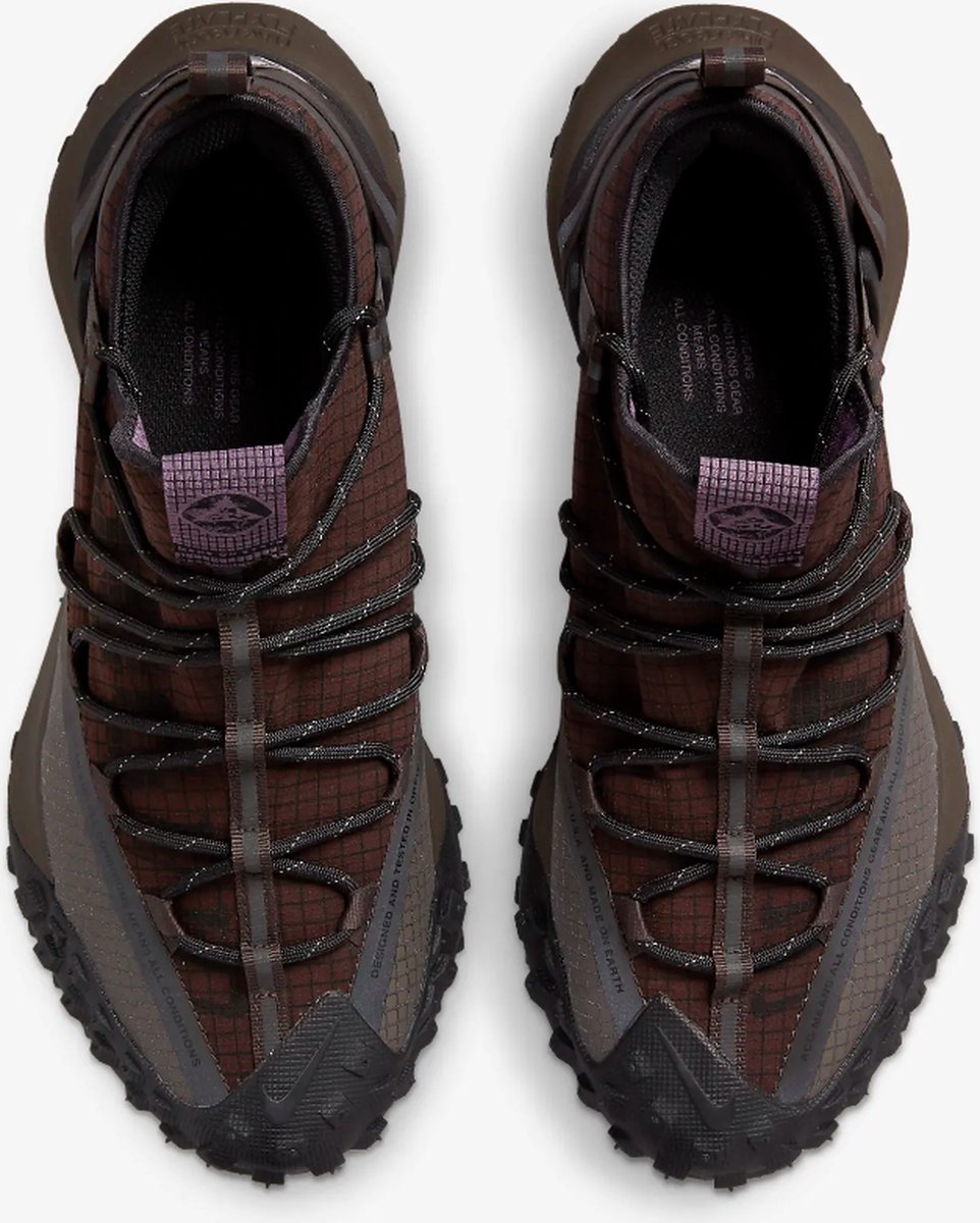 nike acg mountain fly low sneakers