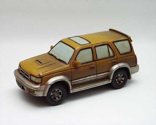 Sculptuur - 17 cm breed - Beeld miniatuur auto - mannencadeau - modelwagen - Terreinwagen Surf