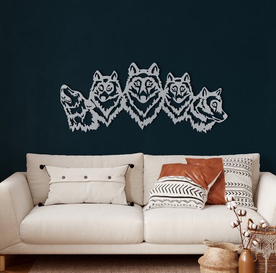 Wanddecoratie | Wolfsroedel / Wolf Pack | Metal - Wall Art | Muurdecoratie | Woonkamer | Buiten Decor |Zilver| 76x31cm