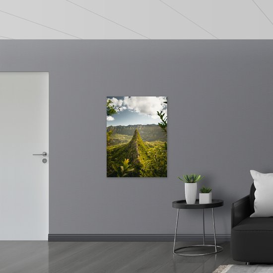 Vlag - Hoge Groene Berg in de Vallei - 75x100 cm Foto op Polyester Vlag