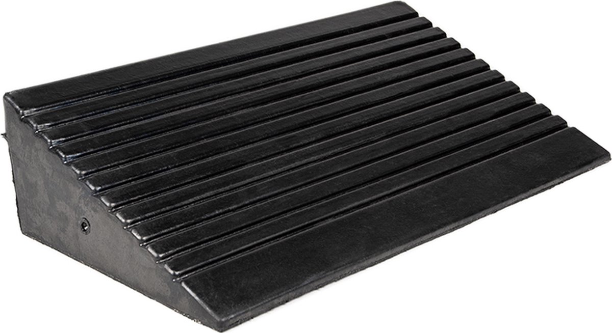 Rubbermagazijn - Oploopmat - Hoogte 15cm - Volrubber - Portieken - Galerijen - Drempels