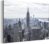 Wanddecoratie Metaal - Aluminium Schilderij Industrieel - Bewolkte hemel boven het Empire State Building in Amerika - 120x80 cm - Dibond - Foto op aluminium - Industriële muurdecoratie - Voor de woonkamer/slaapkamer