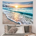 Tapisserie de coucher de soleil sur la mer, vagues s'écrasant sur une plage de sable. Au-dessus d'un lit.