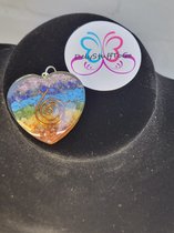 Orgoniet hanger hartvormig in meerdere kleuren