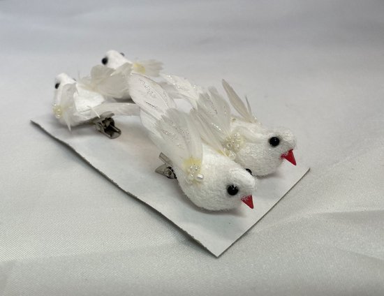 4 witte vogeltjes met klip voor kerst of huwelijk