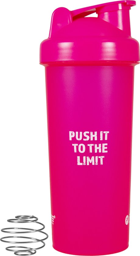 Roze shaker van 700ml met de tekst 'PUSH IT TO THE LIMIT' en een losse metalen mixbal.