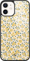 Casimoda® hoesje - Geschikt voor iPhone 12 - Yellow Garden - Luxe Hard Case Zwart - Backcover telefoonhoesje - Geel
