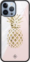 Casimoda® hoesje - Geschikt voor iPhone 13 Pro Max - Ananas - Luxe Hard Case Zwart - Backcover telefoonhoesje - Roze