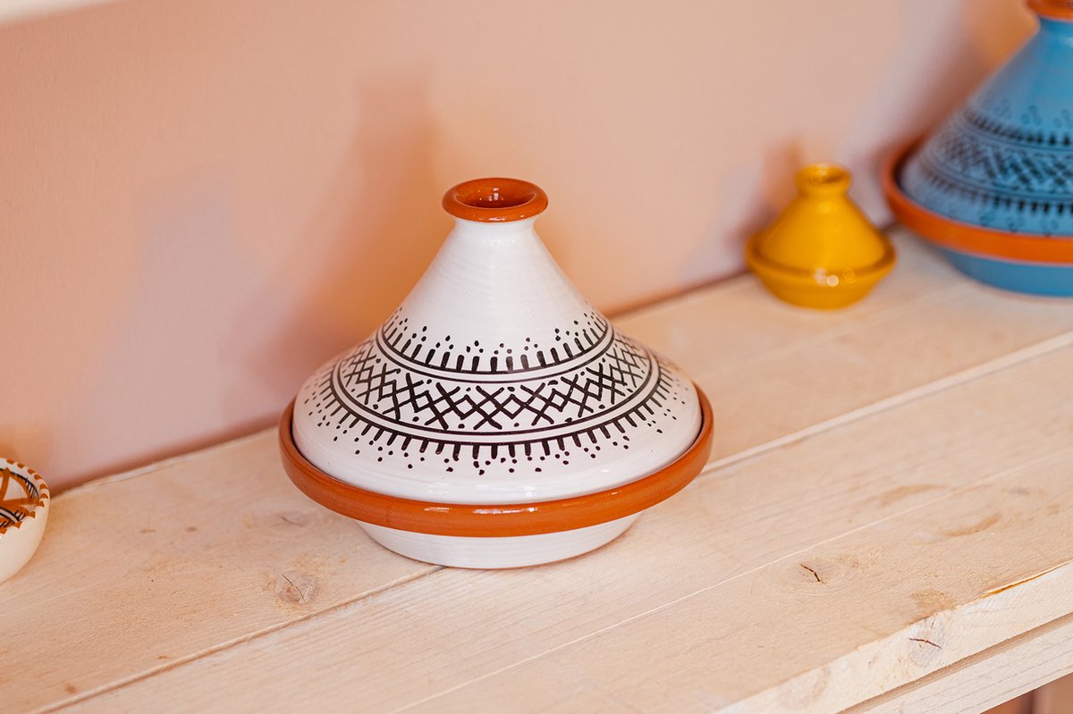 Unieke Handgemaakte Marokkaanse Kook Tajine (Geglazuurd) - Amazigh Wit M - Souk Breda