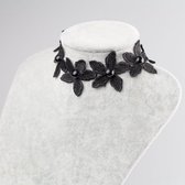 Choker Ketting in vorm van Bloemen - Halsband - Zwart - 28 cm