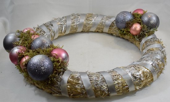 Rood-roze kerstkrans 60 cm | It's all about Christmas Rood-roze kerstkrans 60 cm | It's all about Christmas