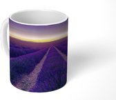 Mok - Een lavendelveld met de avondschemering - 350 ML - Beker