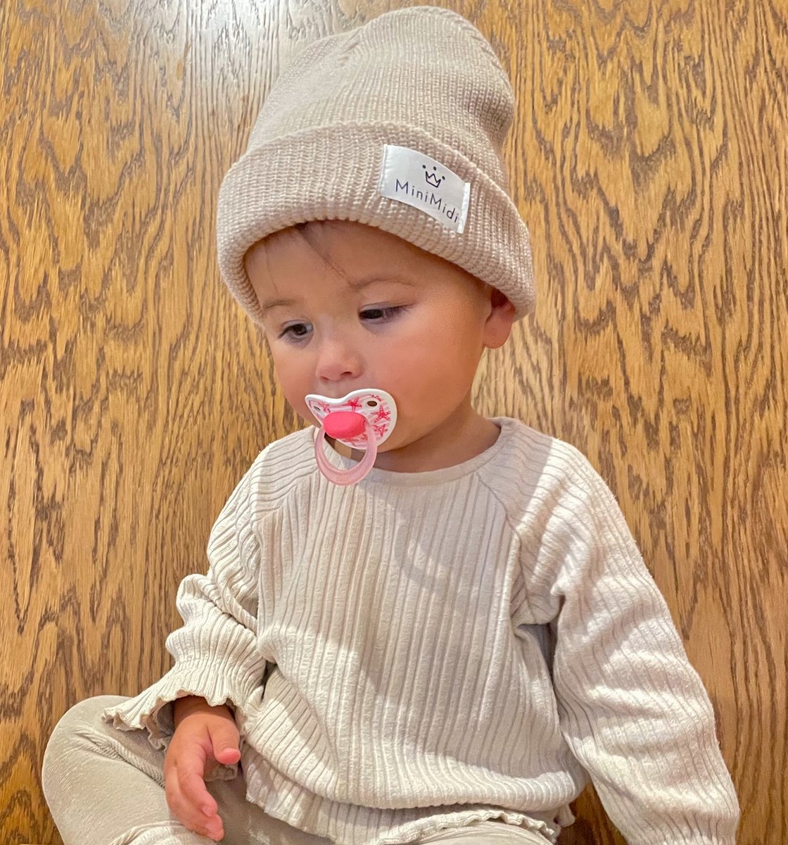 Schattige babymuts met oortjes | creme | 3-18 maanden - Busy Baby