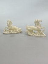 Paardenbeeldjes (4 stuks wit)
