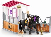 Schleich Horse Club - Paardenstal met Horse Club Tori & Princess - Speelfigurenset - Kinderspeelgoed voor Jongens en Meisjes - 5 tot 12 jaar - 14 Onderdelen