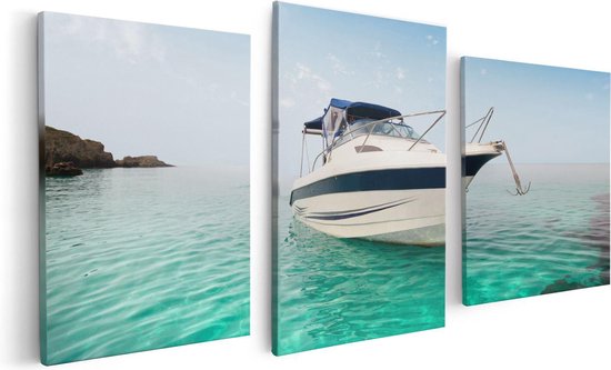 Artaza Canvas Schilderij Drieluik Motorboot aan het Strand met Blauw Water - 120x60 - Foto Op Canvas - Canvas Print