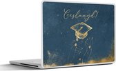 Laptop sticker - 11.6 inch - Quotes - Spreuken - 'Geslaagd' - Afgestudeerd - 30x21cm - Laptopstickers - Laptop skin - Cover