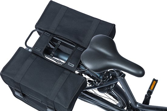 Basil Kavan Eco Classic Rounded 46L Dubbele Fietstas - Zwart van Basil — afbeelding 5