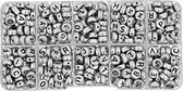 Behave Letterkralen Set - Zilver met Zwarte Letters - Acryl - Kralen - Alfabet Kralen - 7mm - 624 Stuks