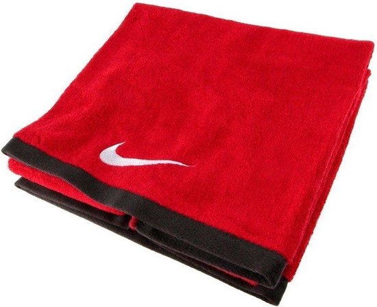 Serviette de sport Nike modèle Fundamental - Couleur Rouge | bol.com