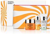 Clinique Daily Defense Giftset Superdefense Dagcrème SPF 25 Fatigue + 1st Signs of Age 50 ml + Fresh Pressed Daily Booster with Pure Vitamin C 10% 8,5 ml + All About Clean 2-In-1 C