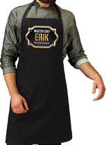 Naam cadeau Master chef Erik keukenschort/ barbecue schort zwart voor heren/ mannen - cadeau vaderdag/ verjaardag/ Pensioen
