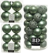 Kerstversiering kunststof kerstballen salie groen 6-8-10 cm pakket van 57x stuks - Kerstboomversiering