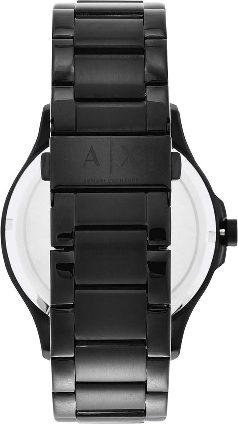 Zwart Armani Exchange horloge met AX logo op de sluiting.