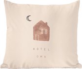 Sierkussen - Moederdag Cadeautje Hotel Oma - Multicolor - 50 Cm X 50 Cm
