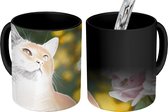 Magische Mok - Foto op Warmte Mok - Kat - Rozen - Boeket - 350 ML