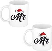 2x stuks witte Mr met kerstmuts cadeau mok / beker - 300 ml - keramiek - koffiemokken / theebekers - Kerstmis - kerstcadeau