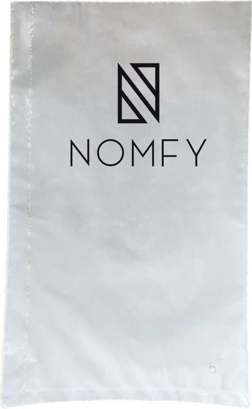 Sac d'emballage blanc avec le logo noir Nomfy.