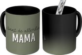 Magische Mok - Foto op Warmte Mokken - Koffiemok - Quotes - Mama - Jij bent de allerliefste mama - Spreuken - Magic Mok - Beker - 350 ML - Theemok - Mok met tekst