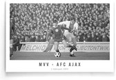 Walljar - Poster Ajax - Voetbalteam - Amsterdam - Eredivisie - Zwart wit - MVV - AFC Ajax '70 - 40 x 60 cm - Zwart wit poster