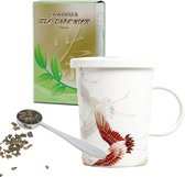 Cadeau pakket voor moeder of oma, bestaande uit 250 gram losse groene thee, theebeker kraanvogel wit 300 ml plus stalen maatlepel.