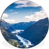 WallCircle - Wandcirkel - Muurcirkel - Doubtful Sound vallei in het Nationaal Park Fiordland op Zuidereiland - Aluminium - Dibond - ⌀ 120 cm - Binnen en Buiten XXL