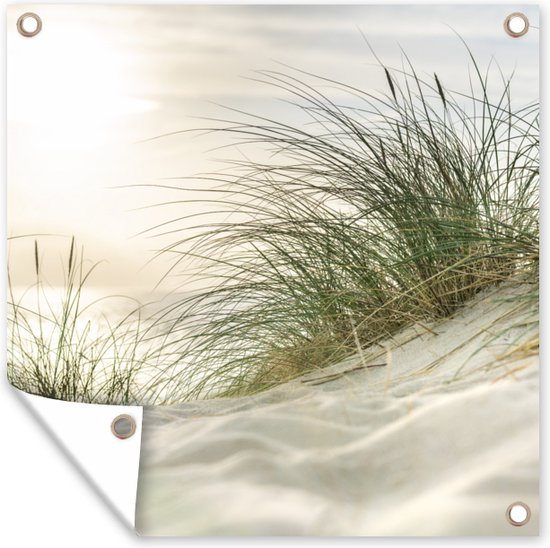 Tuinposters Duinen met helmgras onder de zon van het Duitse nationaal Park Schleswig-Holsteinisches Wattenmeer - 50x50 cm - Tuindoek - Buitenposter