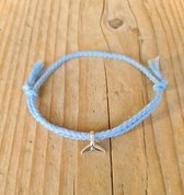 Lucky Travel Armband | Lavendel blauw Katoen | Met Bedel Whale tail / Walvis Zilverkleurig | Reis-sieraad | Wanderlust | Cadeau | traveldutchie