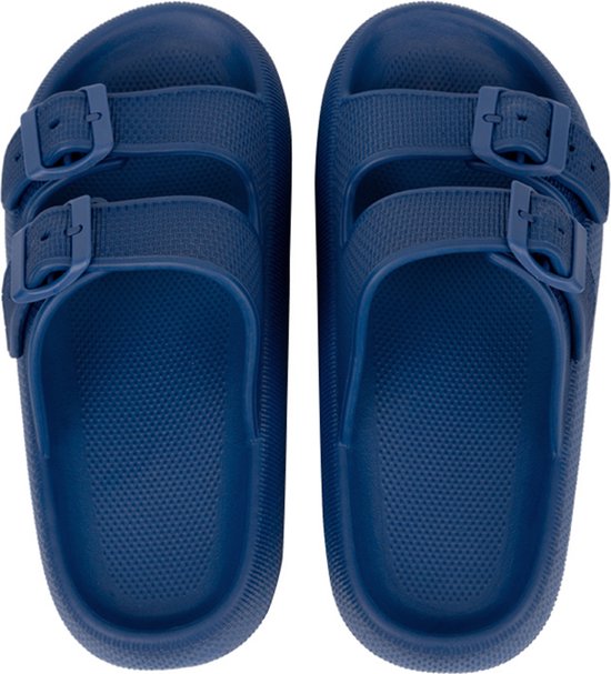 Vue de dessus d'une paire de tongs bleu marine réglables.