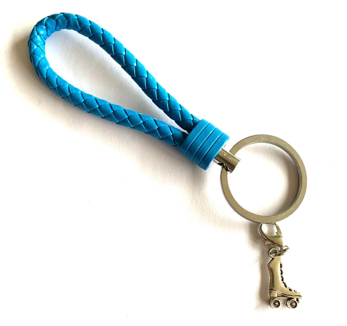 Sleutelhanger - Licht Blauw - Rolschaatsen - Sport - Hanger - Leer - Kleur - Sportsieraad - Sieraad - Sportsieraden - Sieraden - Team - Teamkado