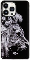 ADEL Siliconen Back Cover Softcase Hoesje Geschikt voor iPhone 13 Pro - Leeuw Zwart