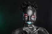 Portret van mooie jonge vrouw met surrealistische make-up op donkere achtergrond - Modern Art Canvas - Horizontaal - 1176061207 - 115*75 Horizontal