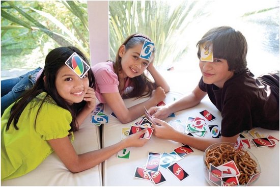 Thumbnail van een extra afbeelding van het spel Spellenbundel - 2 Stuks - Monopoly Junior & UNO