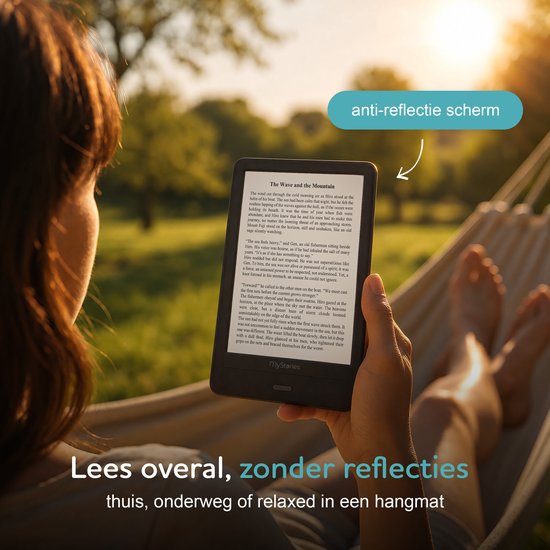 Vrouw leest op een zwarte MyStories e-reader met anti-reflectie scherm in een zonnige hangmat.