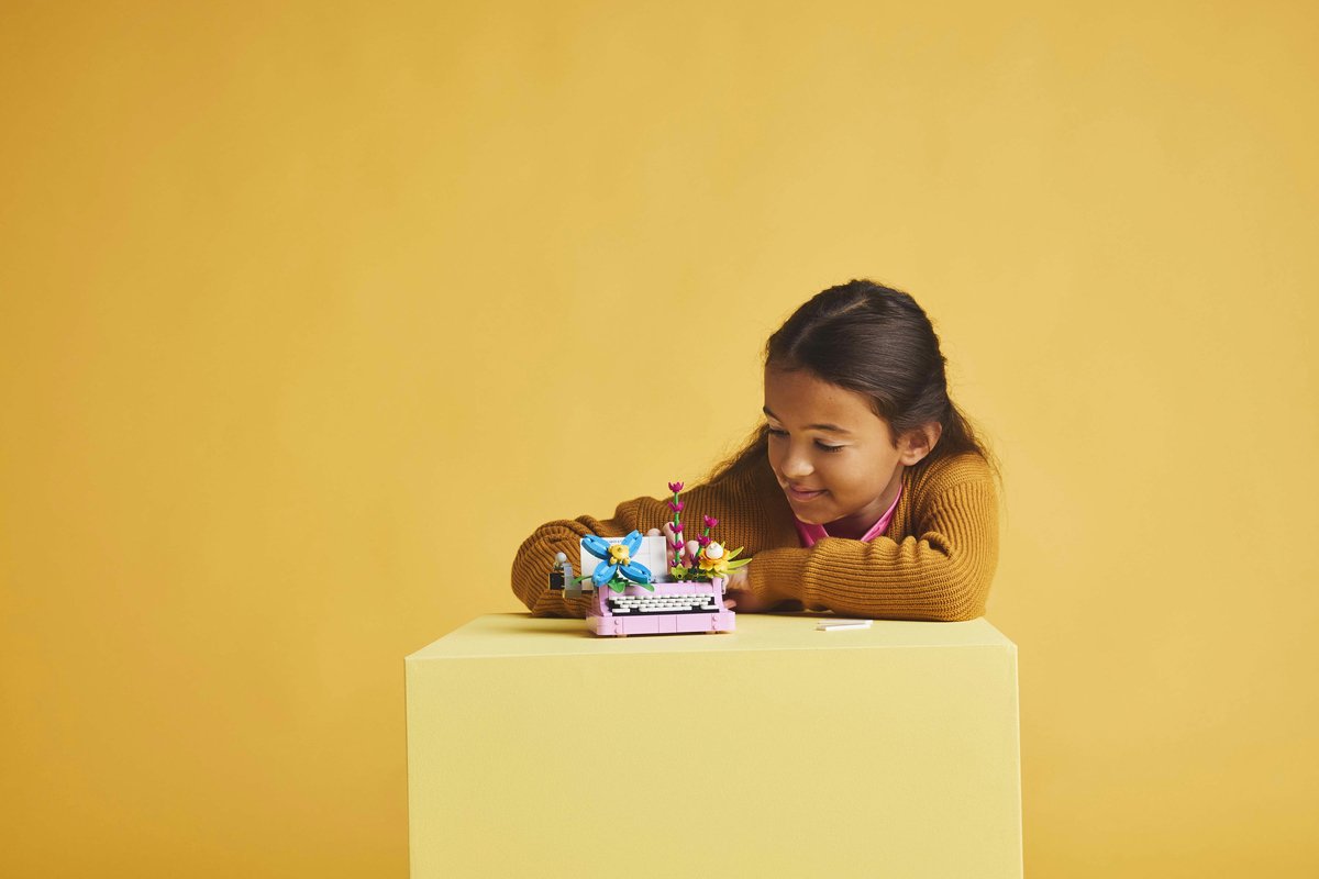 LEGO Creator 3in1 Typemachine met bloemen, Keytar en bloempot Speelgoed voor Kinderen 31169 — afbeelding 24