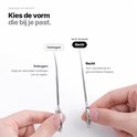 Twee roestvrijstalen precisiescharen van 9 cm, recht en gebogen, worden in handen gehouden. Tekst: 'Kies de vorm die bij je past.'