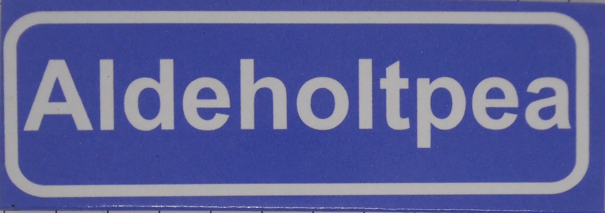 Souv© - koelkast magneet - plaatsnaam bord - kombord - souvenir - koelkastmagneetje - relatiegeschenk Aldeholtpea