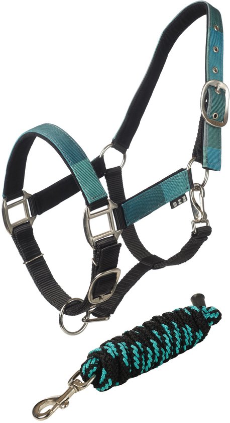 Turquoise halster met zwart ruitpatroon en bijpassend zwart met turquoise gevlochten halstouw.